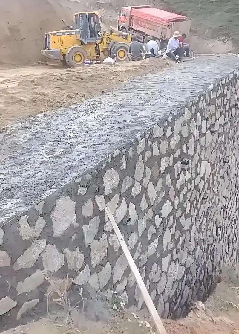 安庆大观区边坡加固